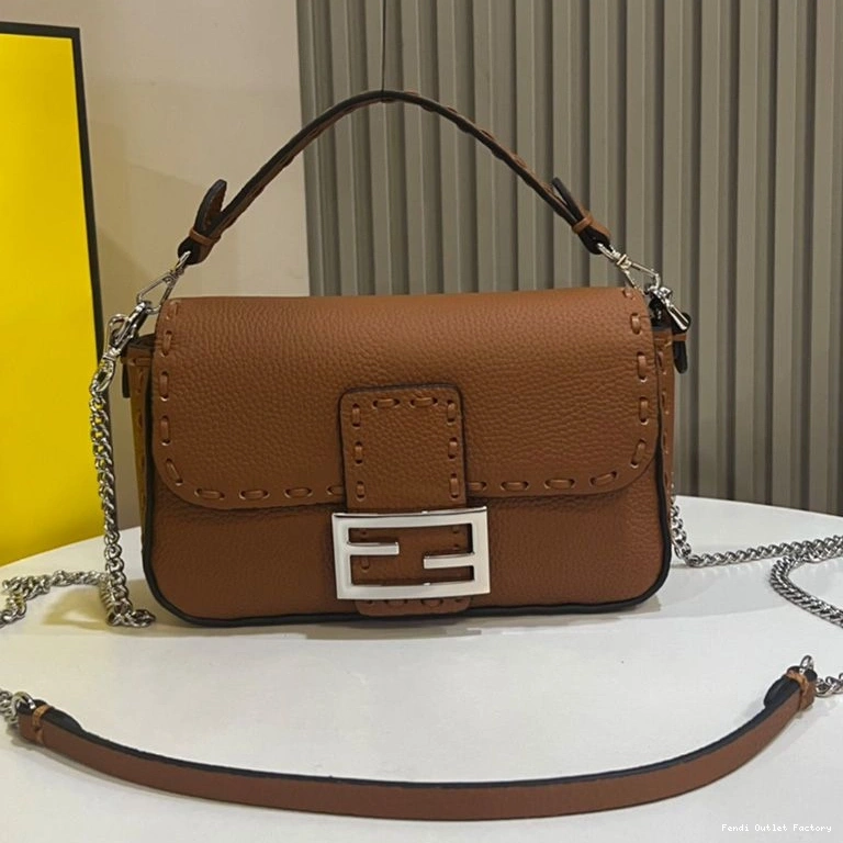 Vintage HOT Brown Mini Romano Leather Bag Selleria Baguette In Fendi Cuoio 0717